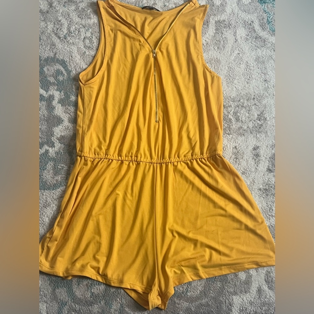☀️Ambiance Yellow Zip-Up Romper☀️